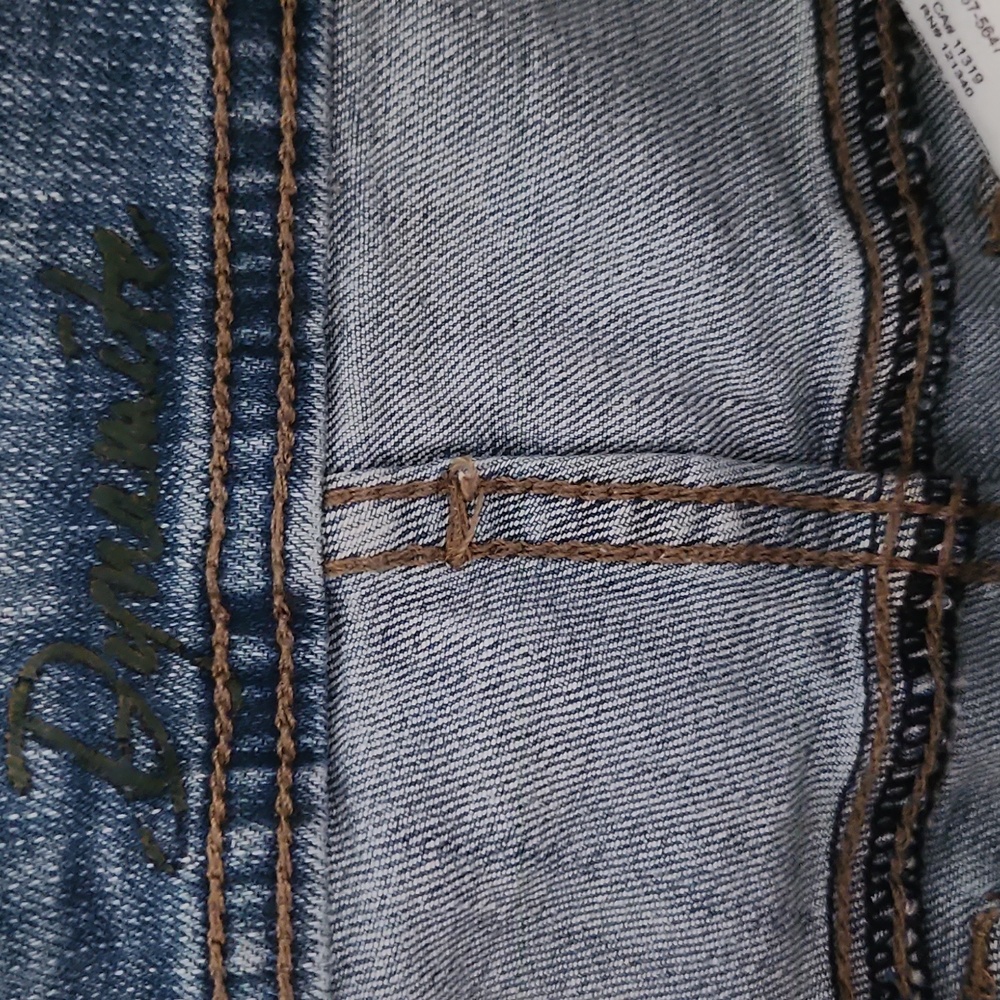 Dynamite Shorts - Picture 2 of 4